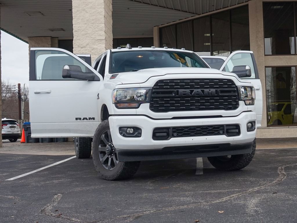 Used 2022 RAM 2500 Big Horn w/ Night Edition image 12