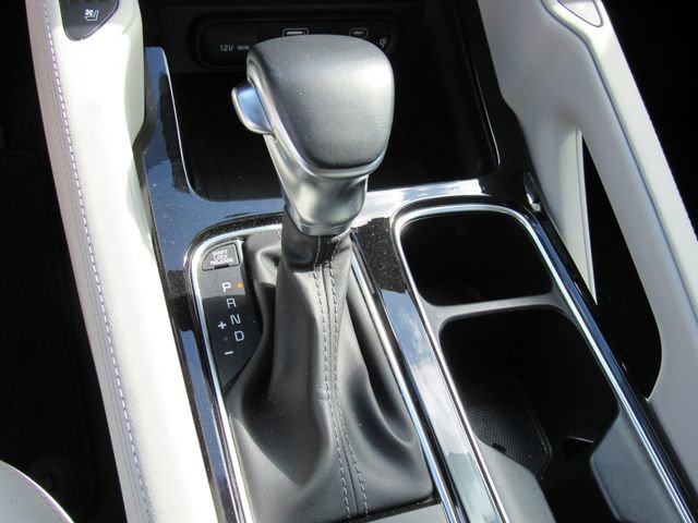Used 2023 Kia Telluride EX w/ EX Captain's Chair Package image 30
