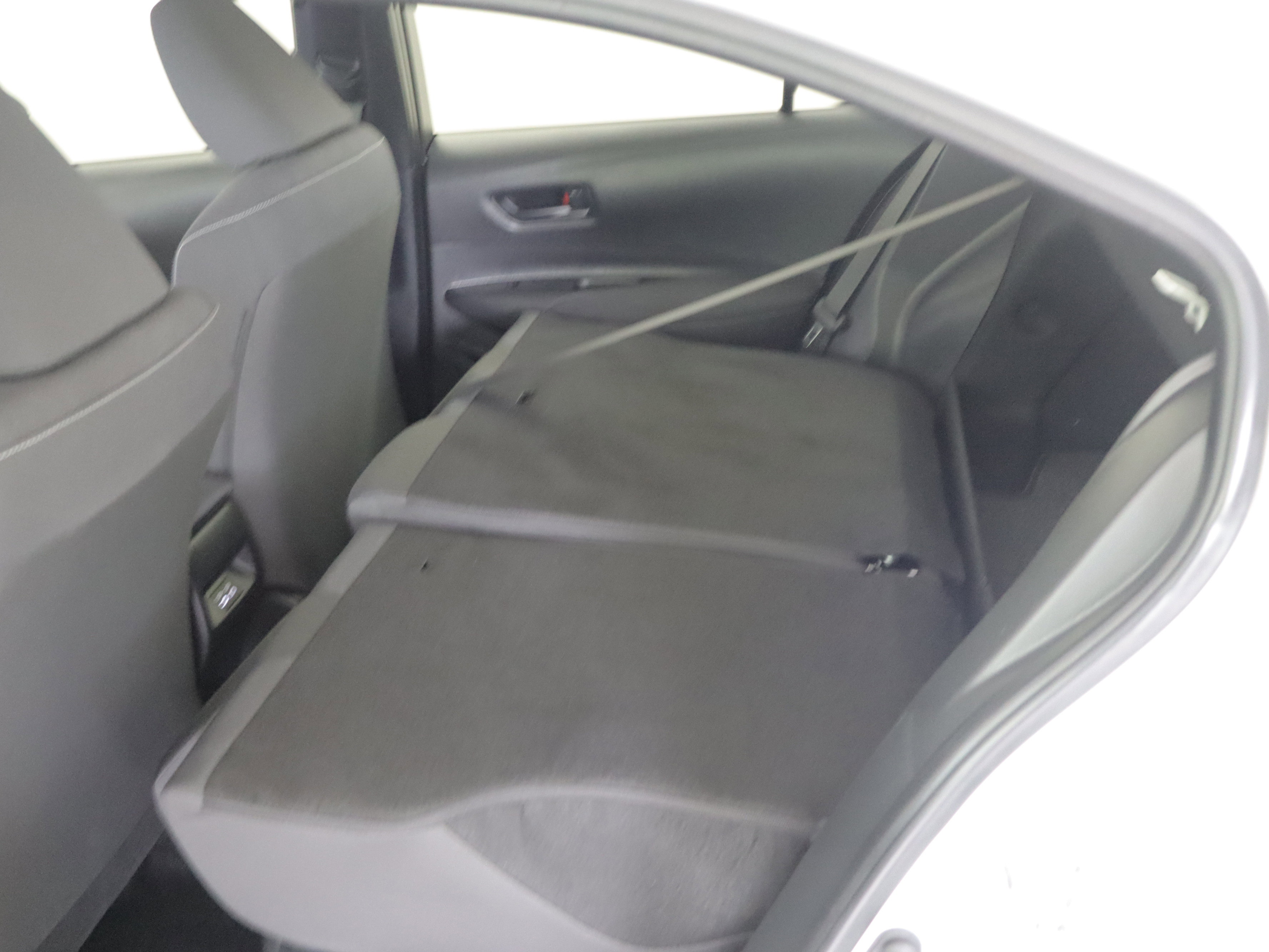 Used 2023 Toyota Corolla LE w/ Carpet Mat Package (TMS) FWD image 20