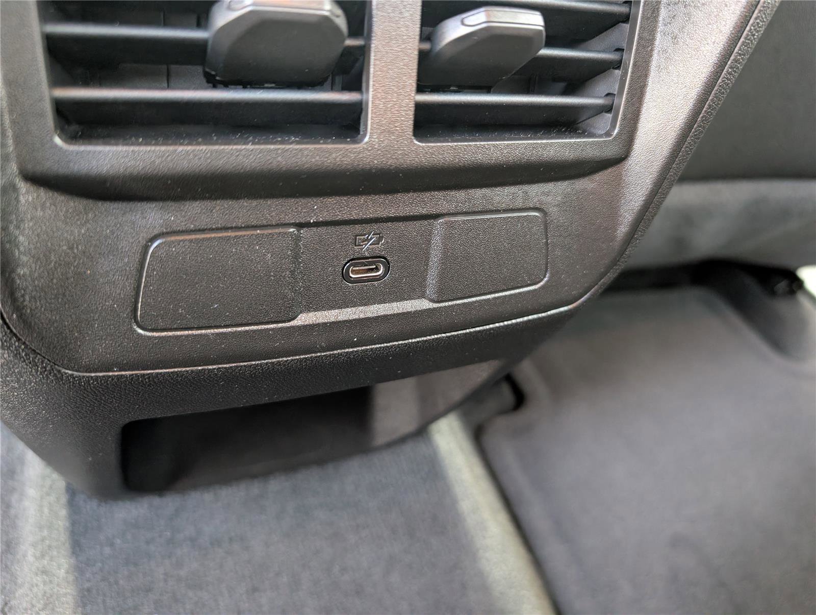 Used 2025 GMC Canyon Elevation w/ Technology Package image 15