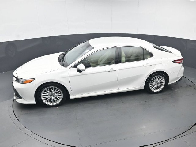 Used 2018 Toyota Camry XLE FWD image 33