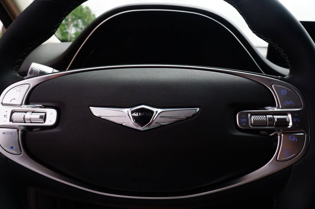 Certified 2025 Genesis GV70 2.5T Advanced w/ Advanced Package image 12