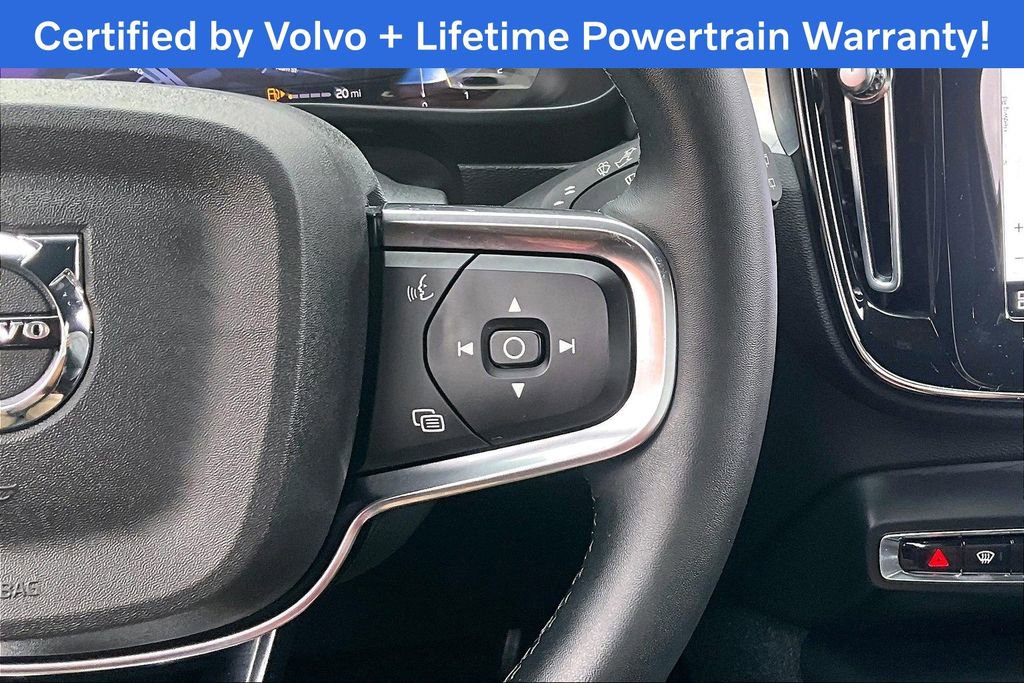 Certified 2023 Volvo XC40 B5 Core image 27