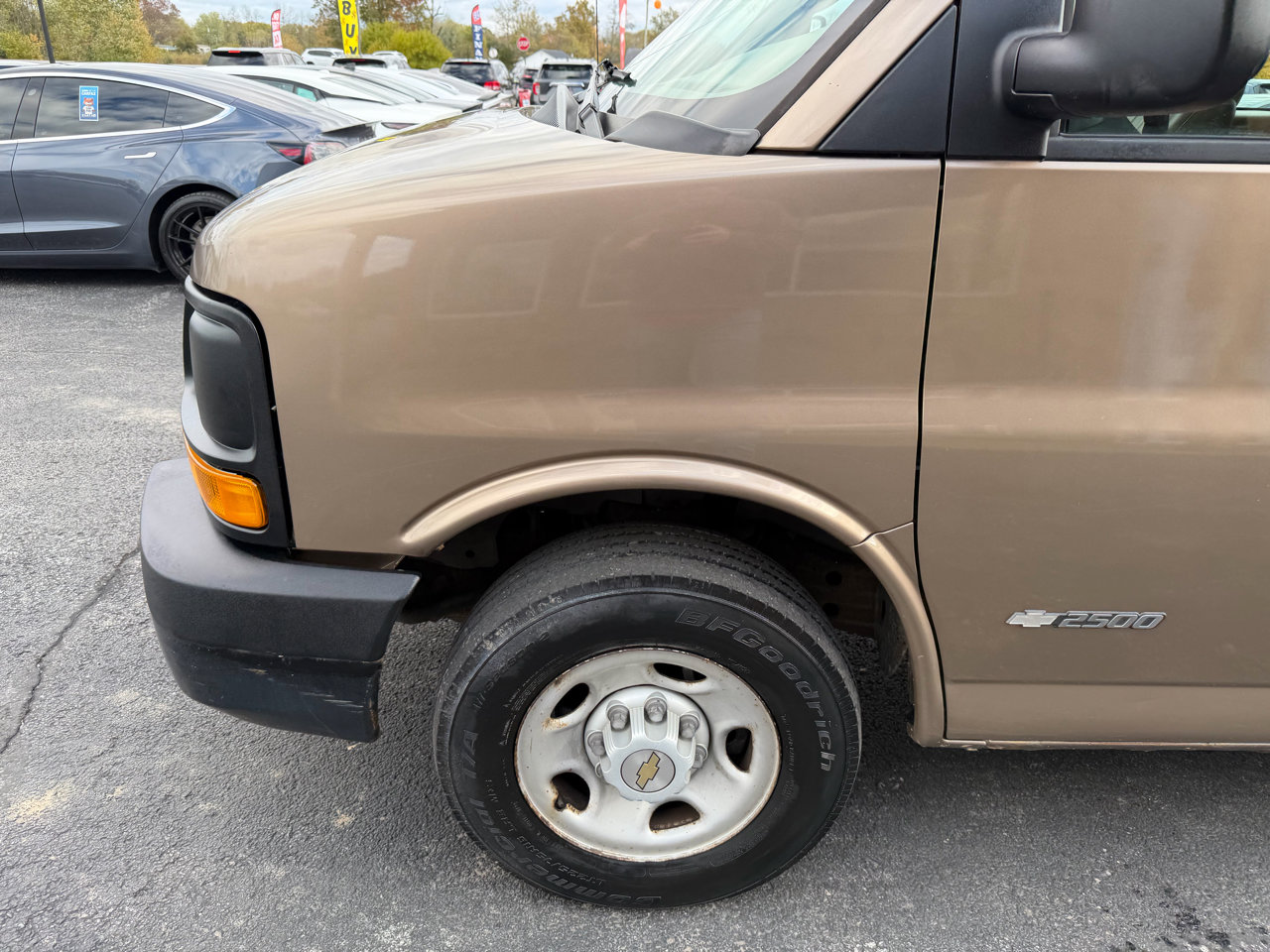 Used 2004 Chevrolet Express 2500 Passenger image 11