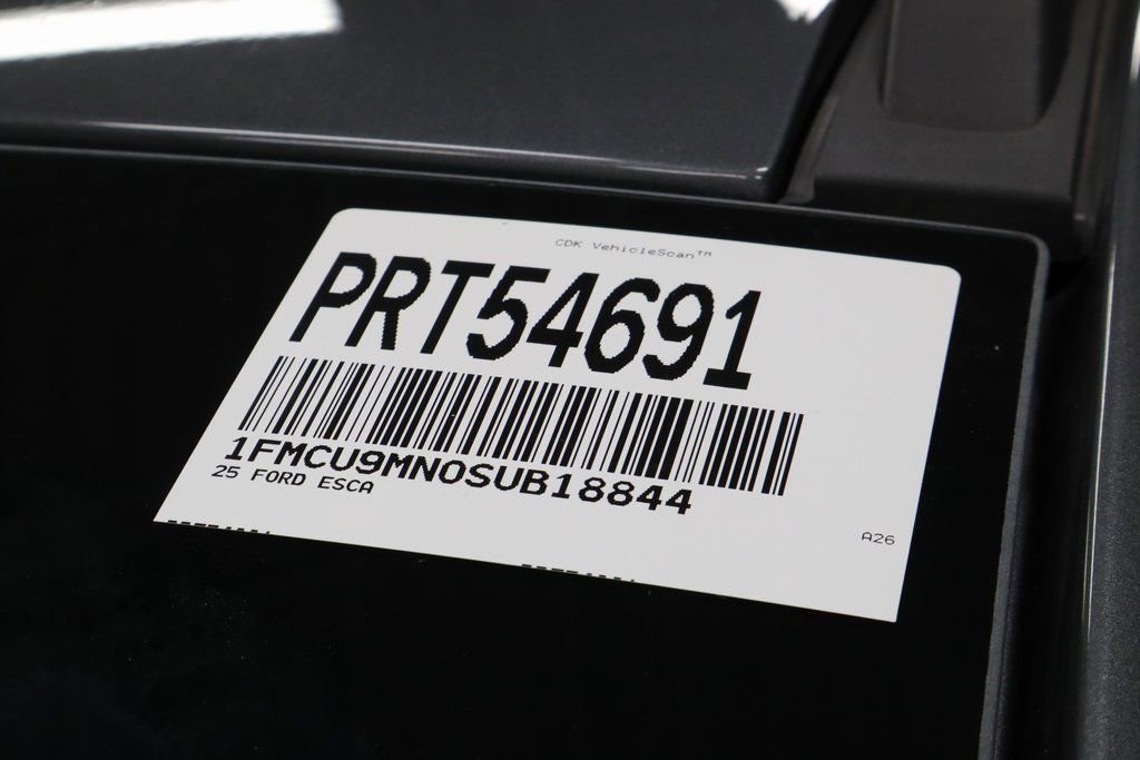 Certified 2025 Ford Escape ST-Line image 33
