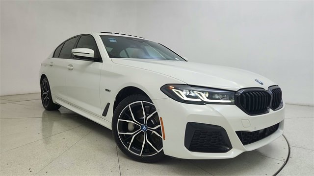 Used 2022 BMW 530e w/ M Sport Package