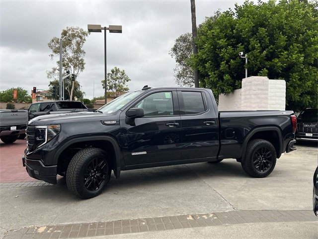 New 2026 GMC Sierra 1500 Elevation w/ LPO, Elevation Black Package image 6