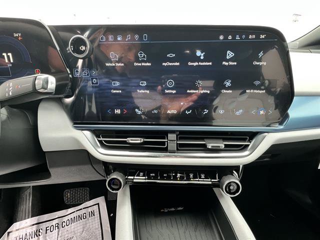 New 2026 Chevrolet Equinox EV LT image 15