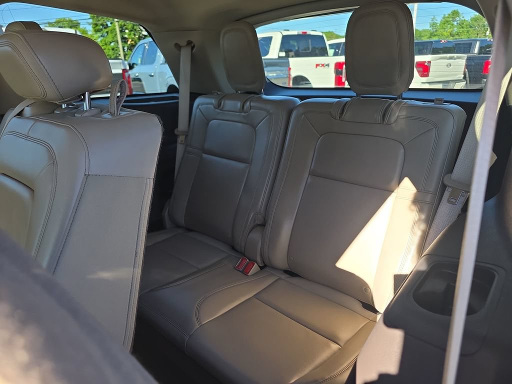 Used 2024 Lincoln Aviator Reserve w/ Jet Package AWD/4WD image 18