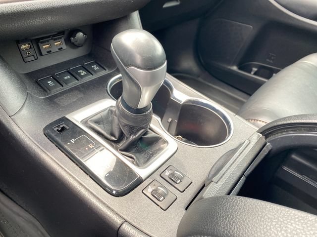 Used 2019 Toyota Highlander XLE AWD/4WD image 13
