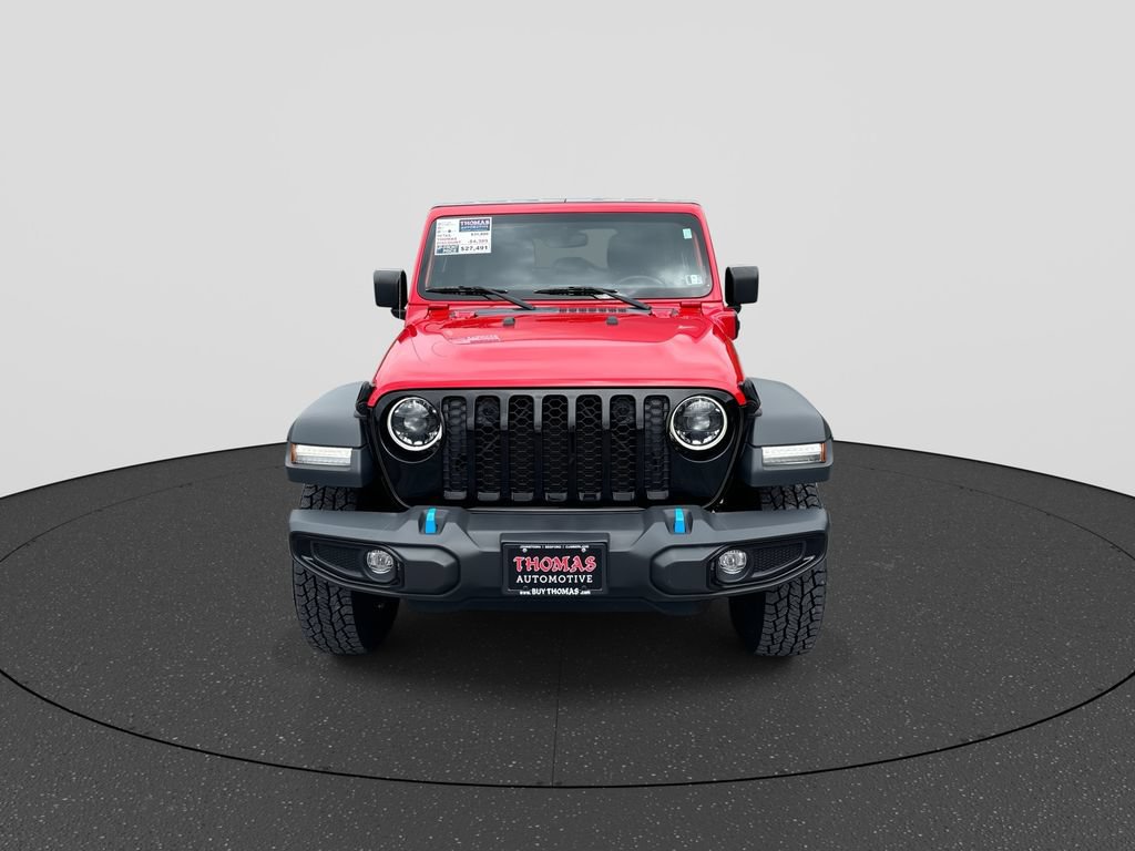 Used 2023 Jeep Wrangler Unlimited w/ Cold Weather Group AWD/4WD image 3