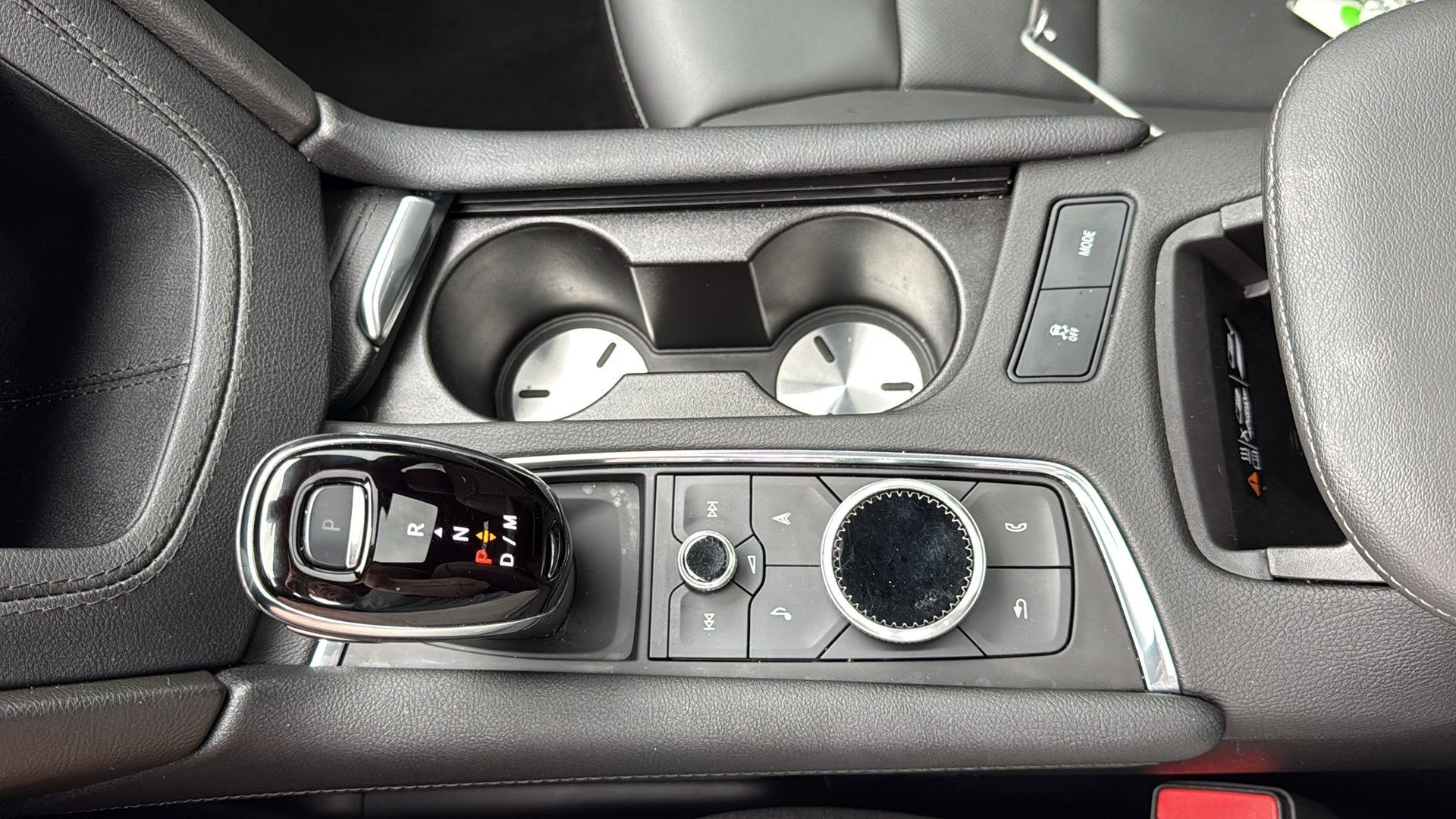 Certified 2024 Cadillac XT5 Sportv w/ Technology Package image 25