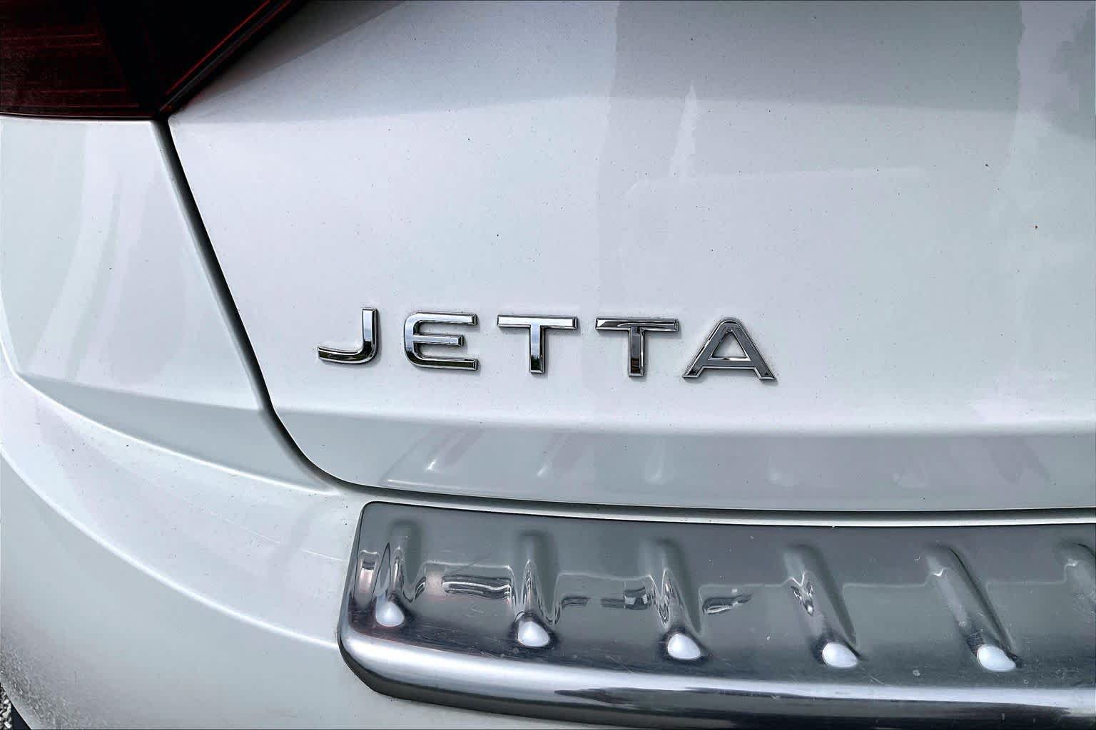 Used 2023 Volkswagen Jetta SE FWD image 10