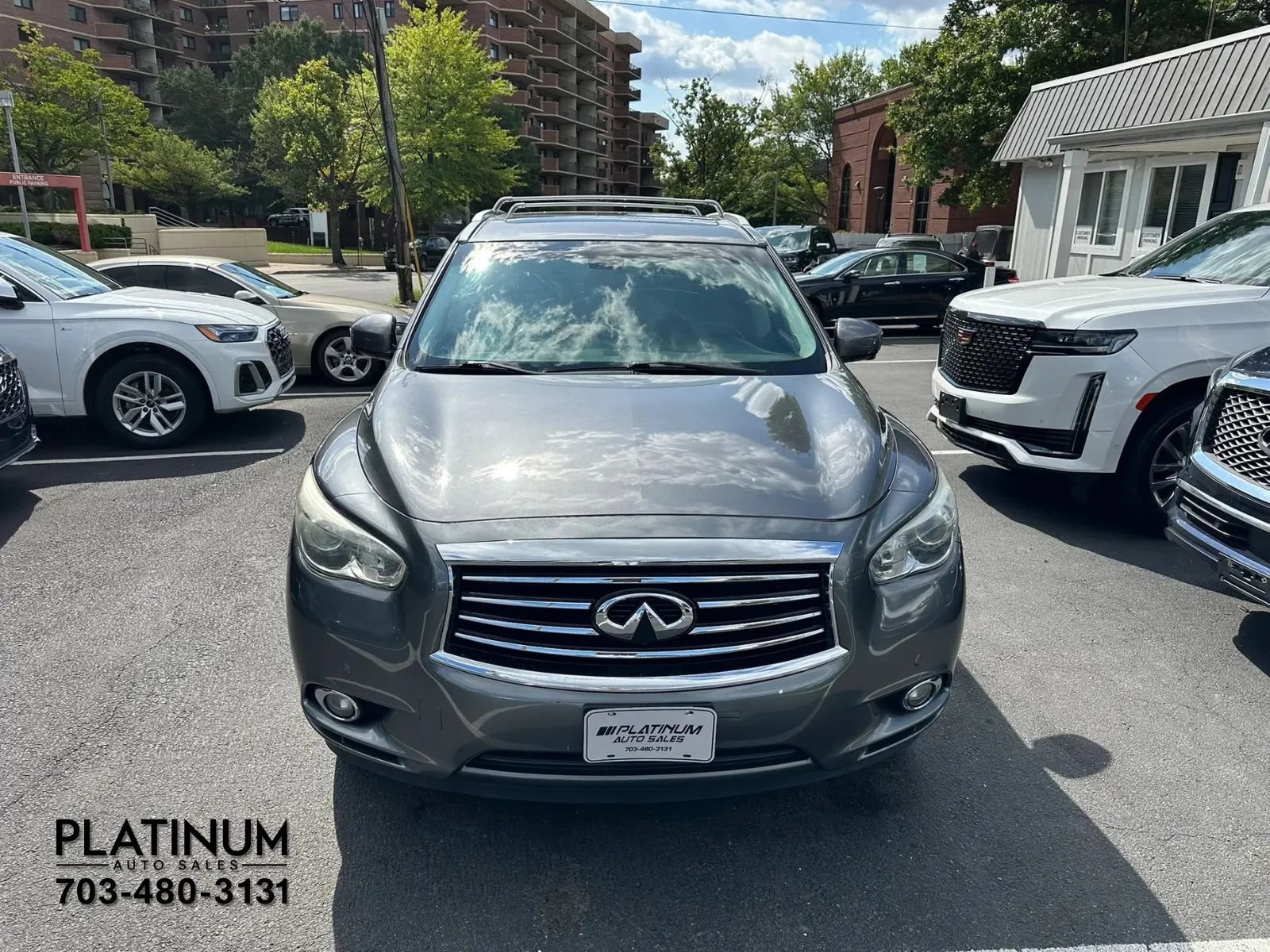 Used 2015 INFINITI QX60 Luxe w/ Premium Plus Package AWD/4WD image 4