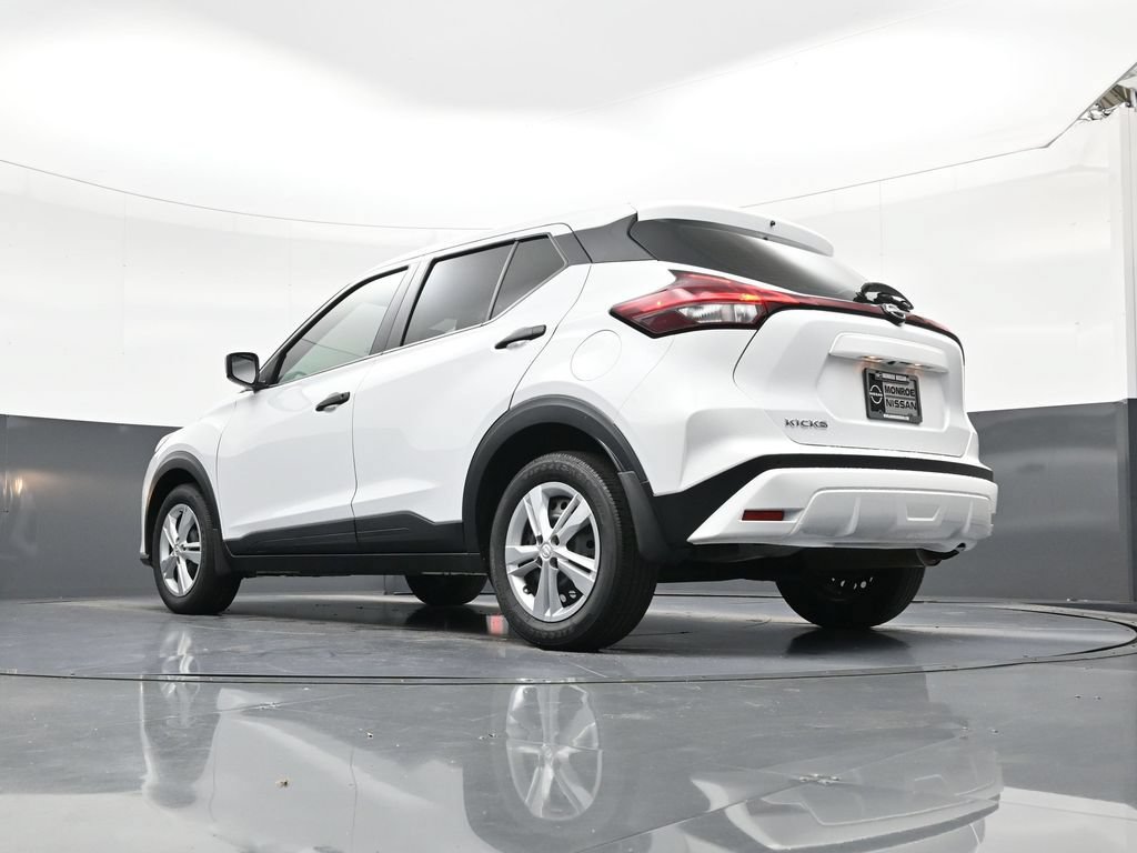 Certified 2025 Nissan Kicks Play S FWD image 23