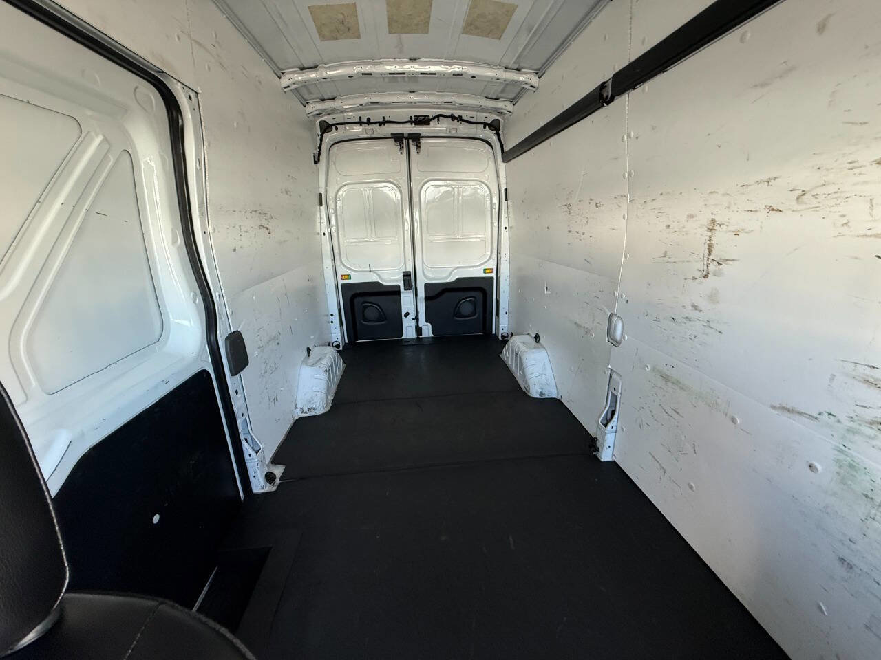 Used 2020 Ford Transit 250 148 High Roof AWD image 9