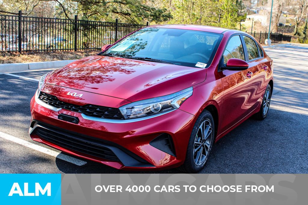 Used 2024 Kia Forte LXS image 3