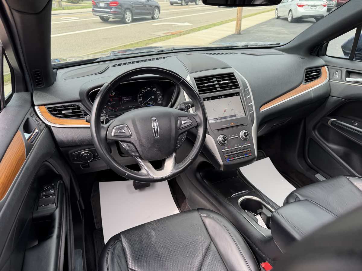 Used 2017 Lincoln MKC Reserve AWD/4WD image 12