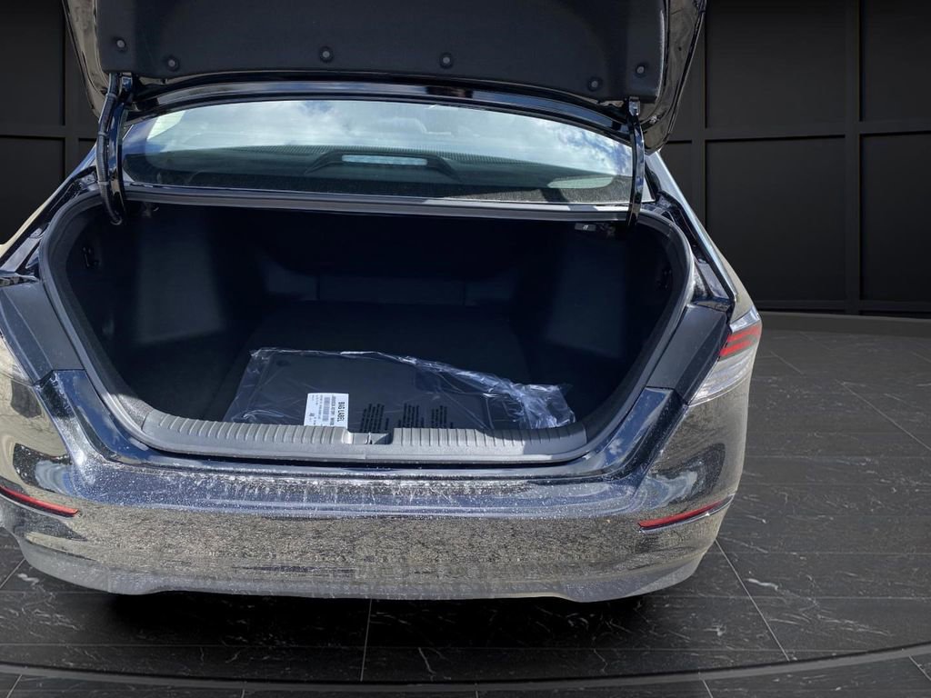 New 2025 Honda Accord LX image 12