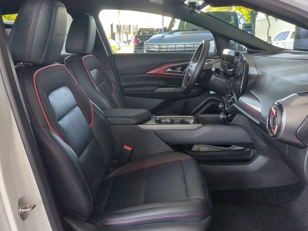 Used 2024 Chevrolet Equinox EV RS image 29
