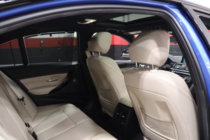 Used 2015 BMW 328i xDrive Sedan AWD/4WD image 47