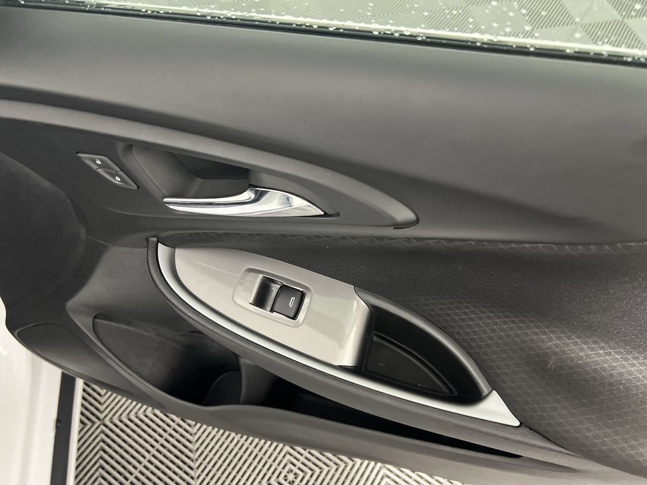 Used 2024 Chevrolet Malibu LT FWD image 22
