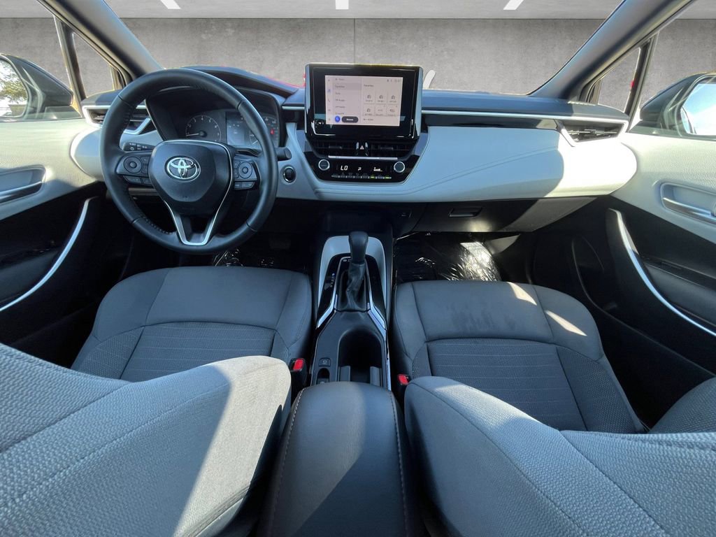 Used 2025 Toyota Corolla SE image 20