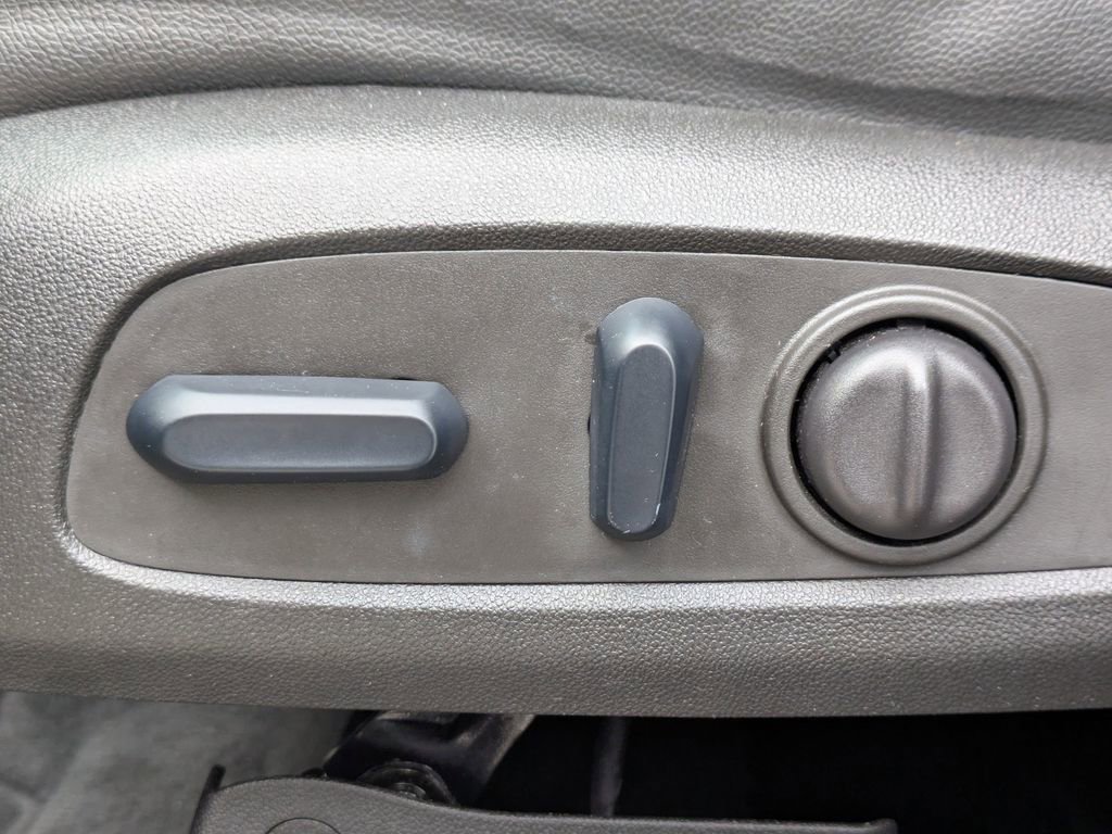 Used 2024 Chevrolet Equinox RS image 21