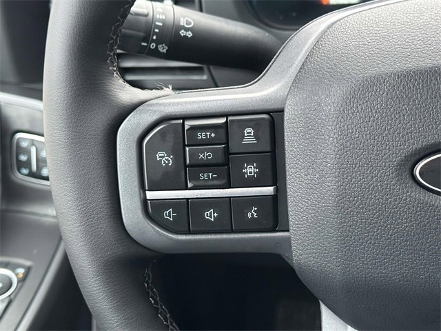 Used 2025 Ford F150 Lariat w/ Equipment Group 502A High image 28