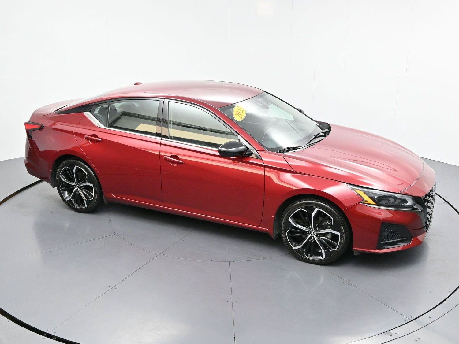 Used 2023 Nissan Altima 2.5 SR FWD image 34
