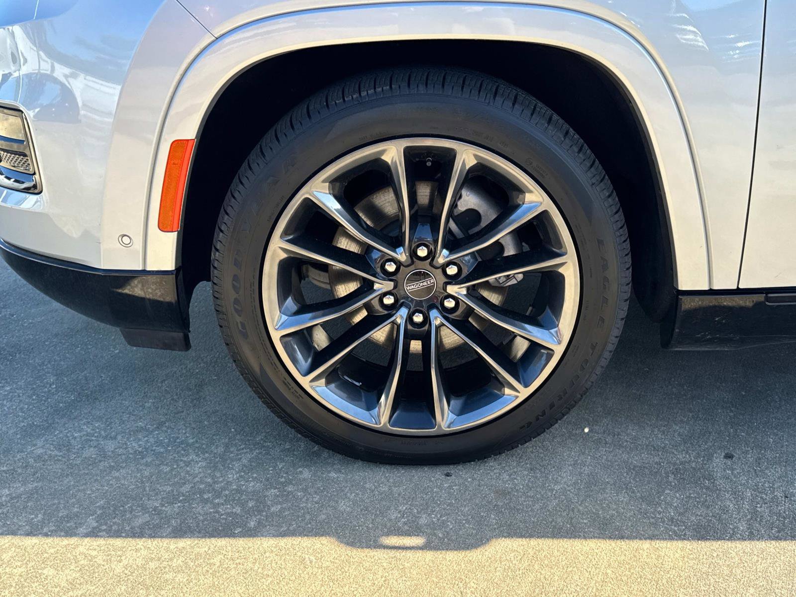 Certified 2024 Jeep Grand Wagoneer L Series II w/ Quick Order Packagew 28T image 10