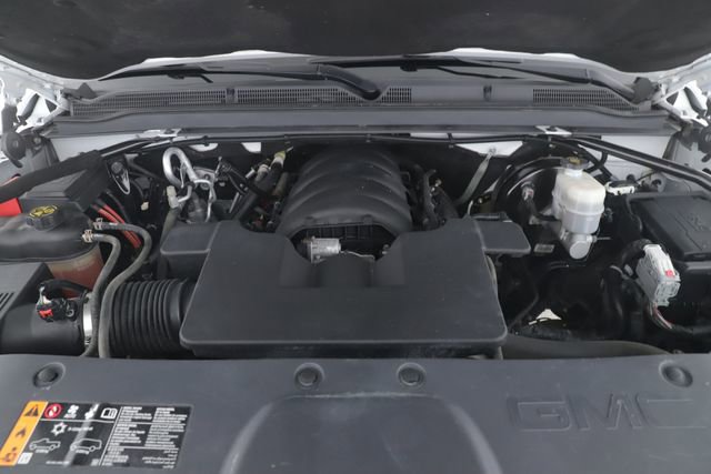 Used 2018 GMC Yukon XL SLT w/ Premium Edition AWD/4WD image 15