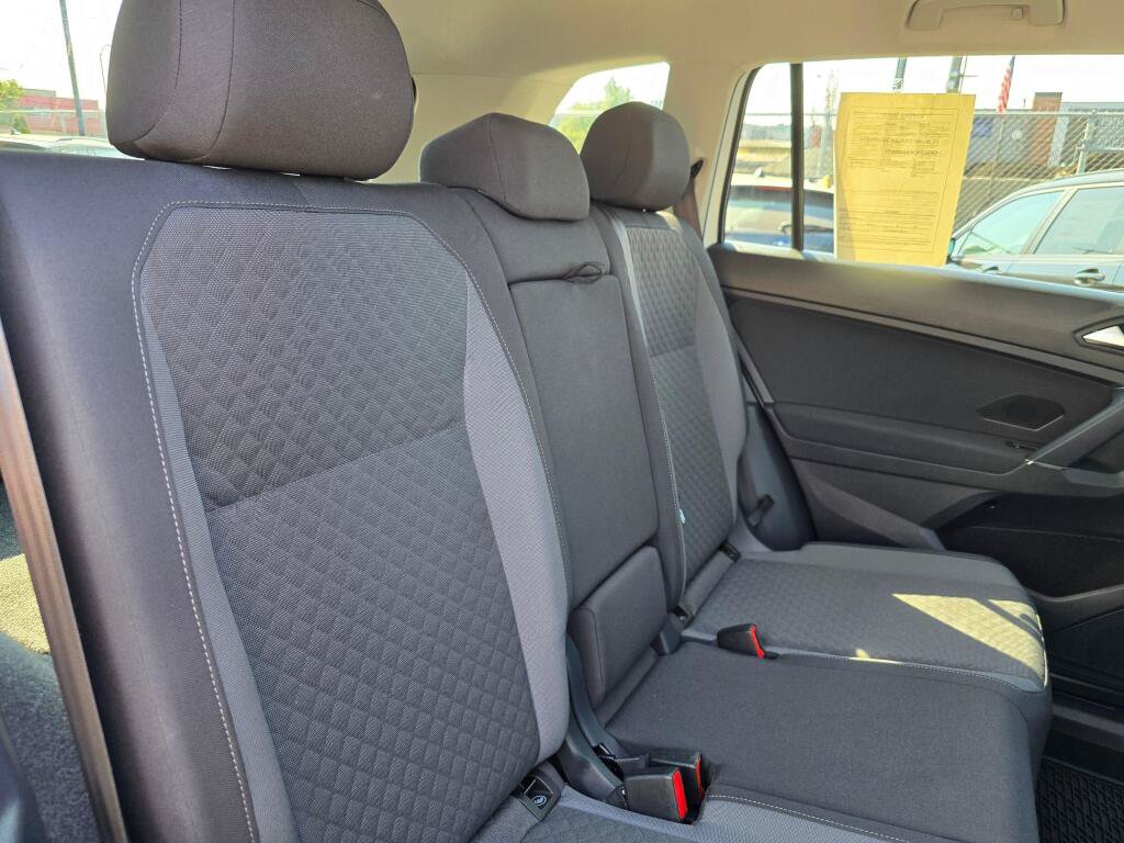 Used 2020 Volkswagen Tiguan S AWD/4WD image 14