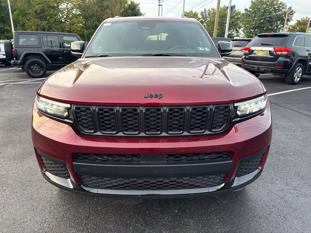 Certified 2025 Jeep Grand Cherokee L Altitude AWD/4WD image 2