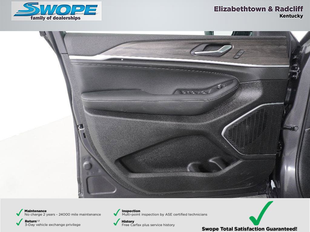 New 2026 Jeep Grand Cherokee Limited Reserve image 13