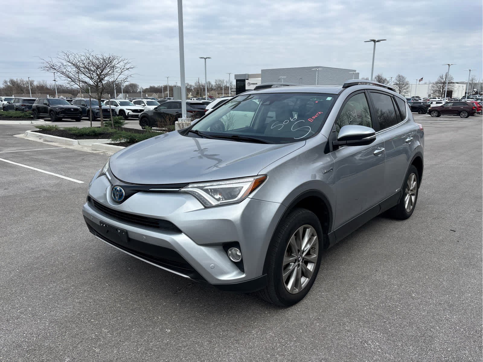 Used 2018 Toyota RAV4 Limited image 2