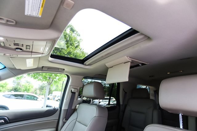 Used 2019 GMC Yukon SLT w/ Open Road Package AWD/4WD image 37