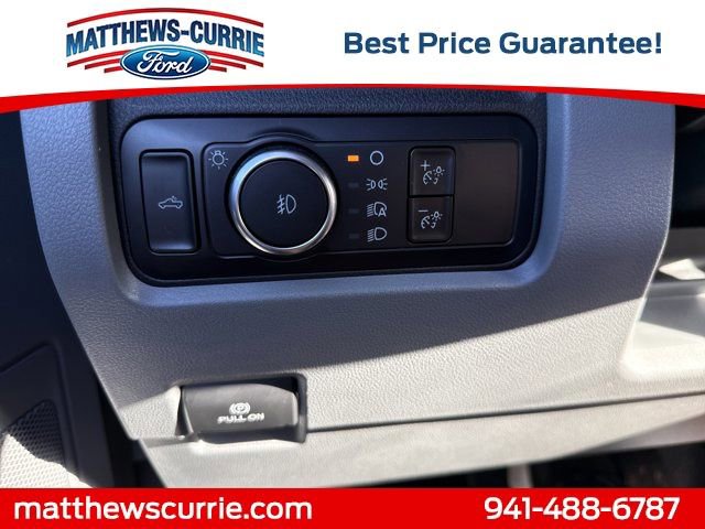 New 2026 Ford F250 XL w/ XL Chrome Package image 25