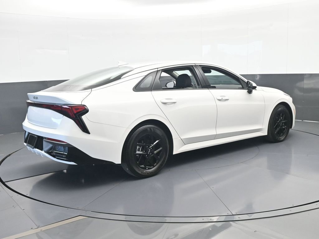 New 2025 Kia K5 LXS FWD image 6