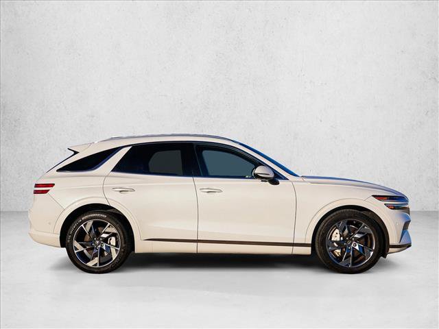 Used 2025 Genesis Electrified GV70 w/ Prestige Package AWD/4WD image 4