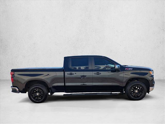 Used 2024 Chevrolet Silverado 1500 LT w/ Z71 Off-Road Package AWD/4WD image 4