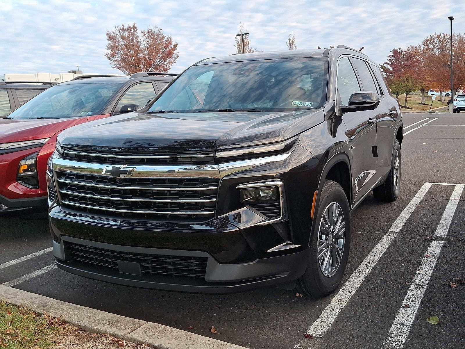 New 2026 Chevrolet Traverse LT w/ Driver Confidence Package image 3