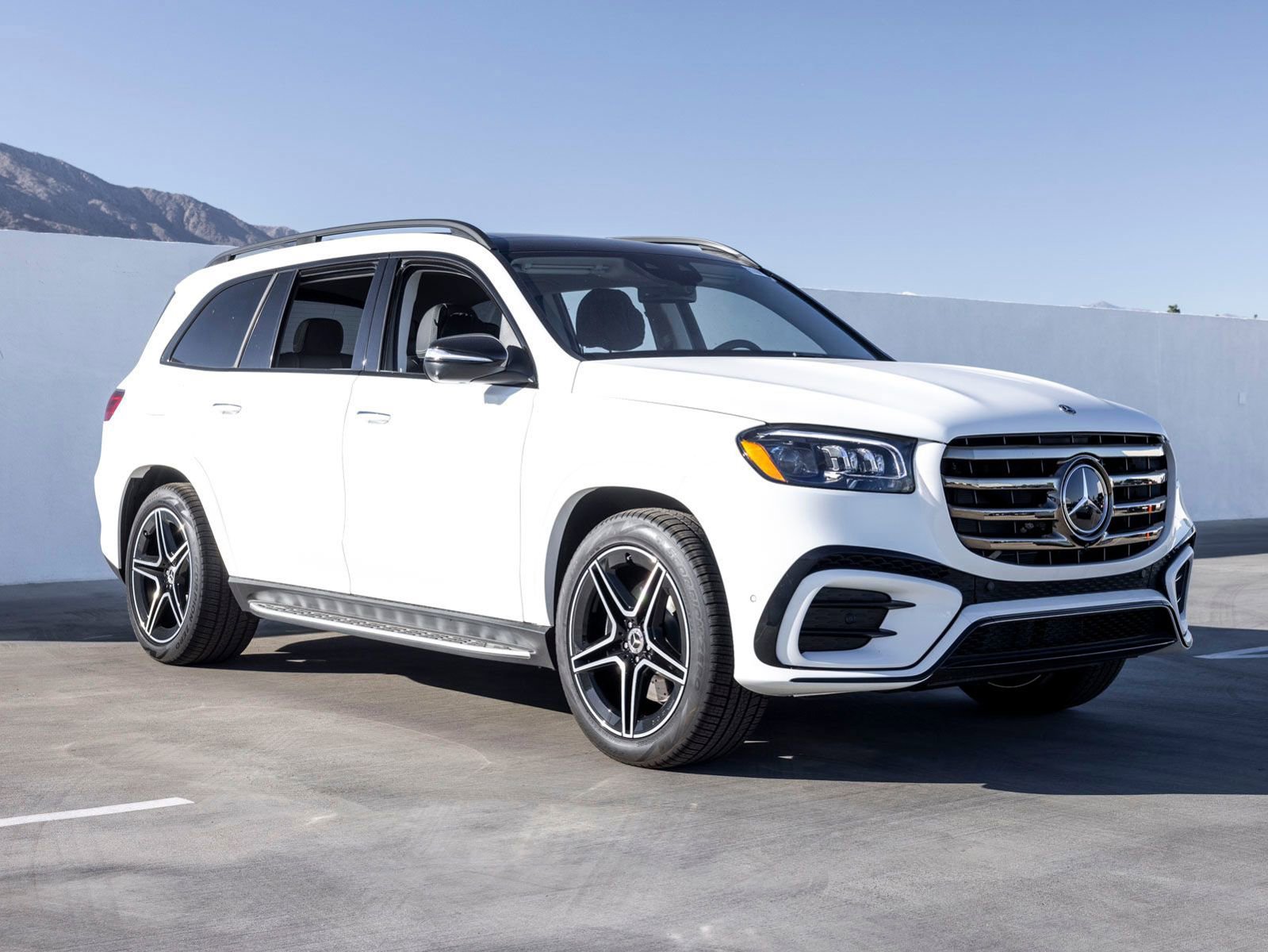 New 2026 Mercedes-Benz GLS 450 4MATIC image 2