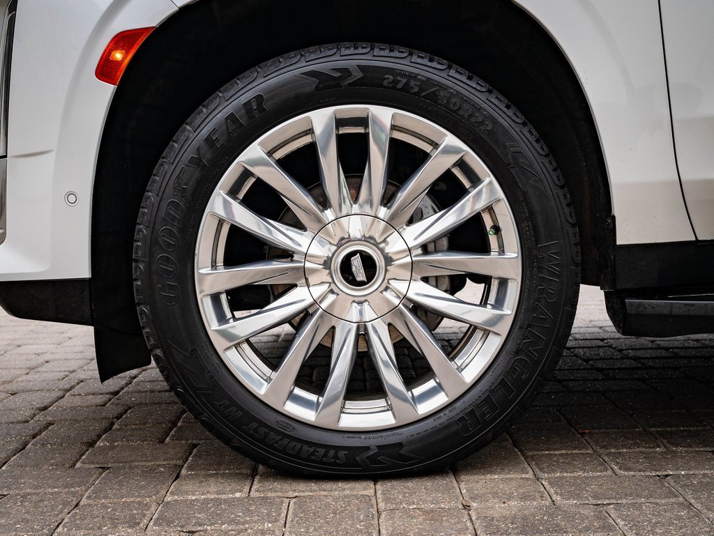 Used 2021 Cadillac Escalade ESV Premium Luxury image 13