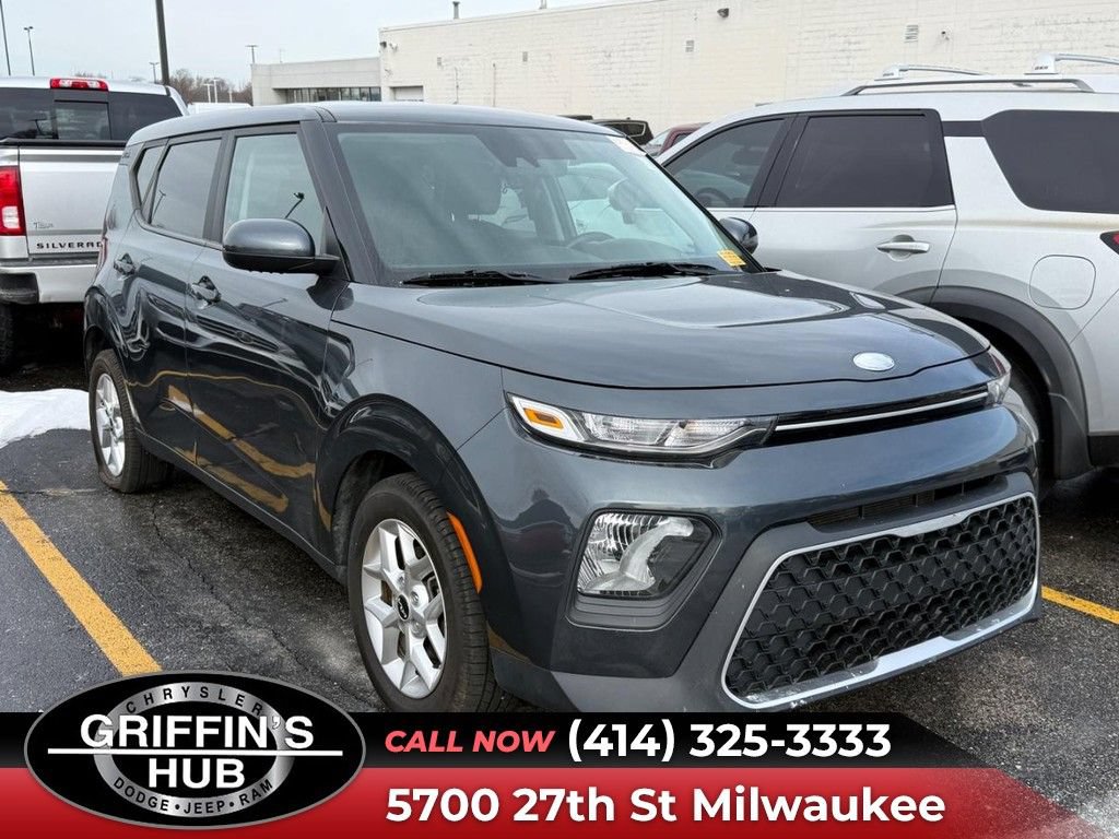 Used 2022 Kia Soul LX w/ Technology Package FWD video 1