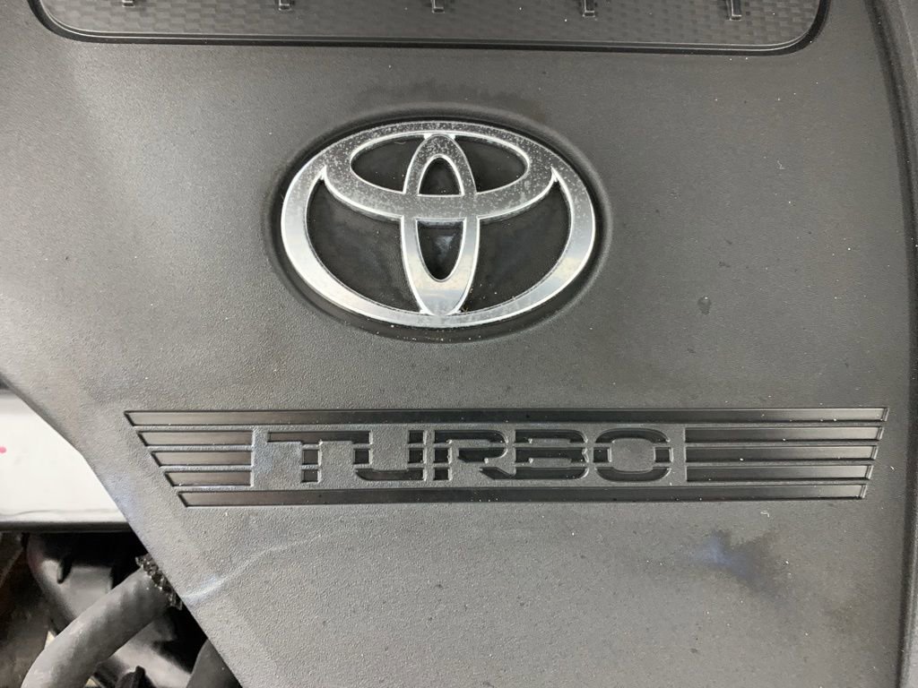 Used 2023 Toyota Highlander LE image 44