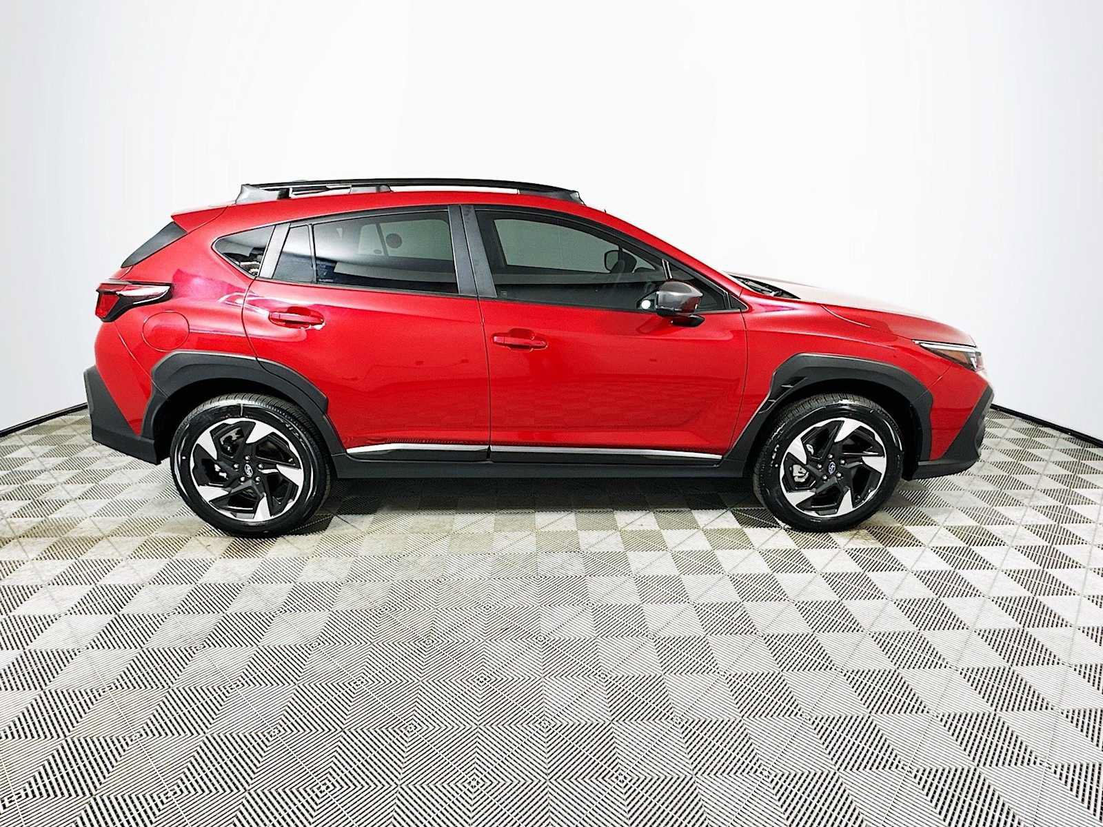 Used 2025 Subaru Crosstrek 2.5i Limited w/ Popular Package #3A AWD/4WD image 8