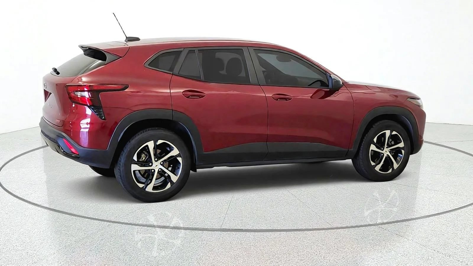 Used 2025 Chevrolet Trax RS w/ Driver Confidence Package FWD image 9