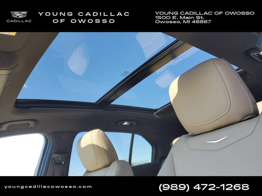 Certified 2024 Cadillac XT4 Luxury w/ Cold Weather Package AWD/4WD image 8