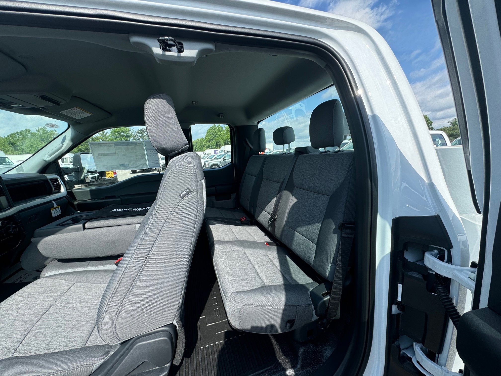 New 2026 Ford F250 XL w/ XL Chrome Package AWD/4WD image 5